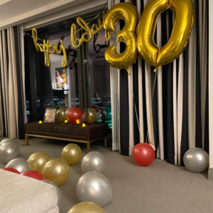 Las Vegas hotel room decoration service with balloons for a birthday